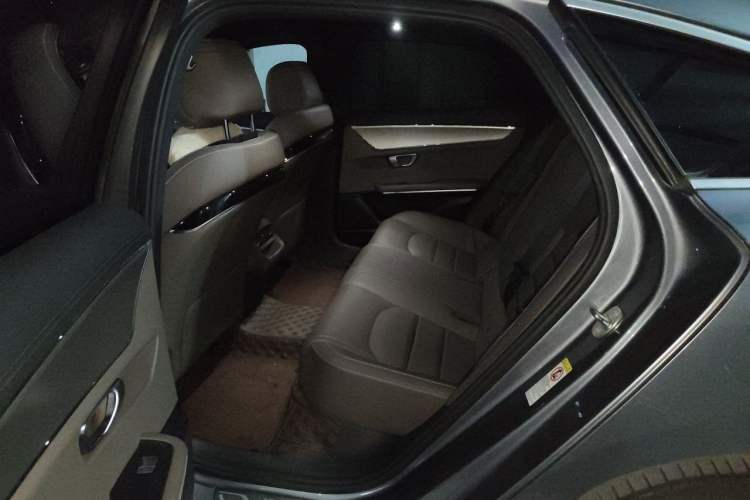Used BYD Han 2020 DM Four-Wheel Drive Performance Edition Luxury Model Left Rear Seat