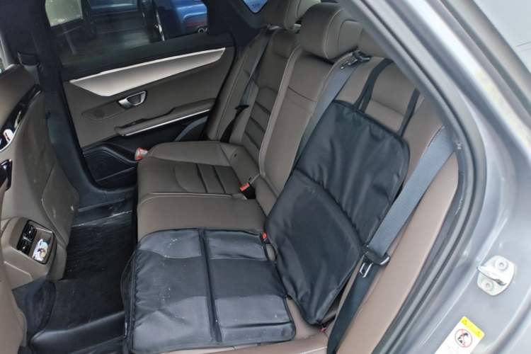 Used BYD Han 2020 DM Four-Wheel Drive Performance Edition Luxury Model Left Rear Seat
