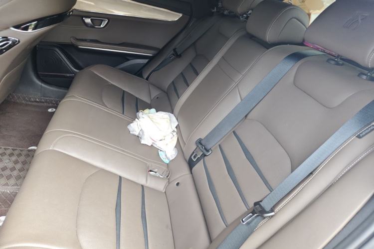 Used BYD Han 2020 DM Four-Wheel Drive Performance Edition Luxury Model Left Rear Seat
