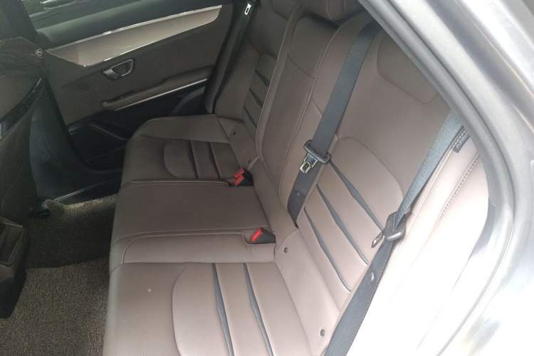 Used BYD Han 2020 DM Four-Wheel Drive Performance Edition Luxury Model Left Rear Seat