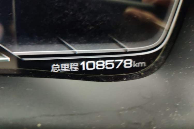 Used BYD Han 2020 DM Four-Wheel Drive Performance Edition Prestige Model Odometer Close Up