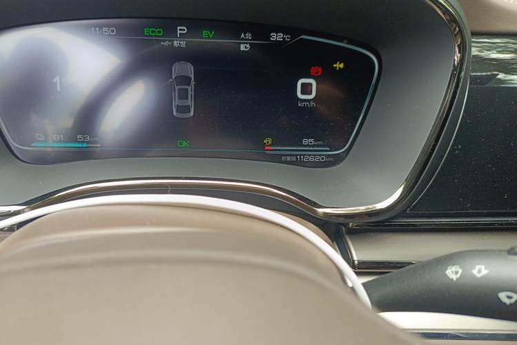 Used BYD Han 2020 DM Four-Wheel Drive Performance Edition Luxury Model Odometer Close Up