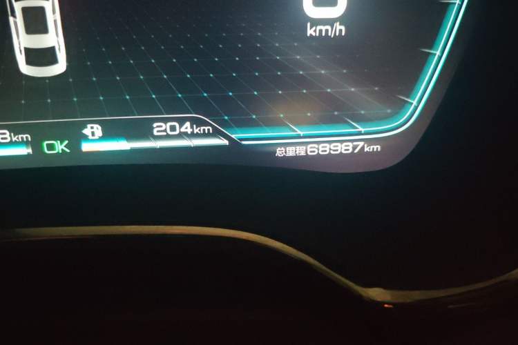 Used BYD Han 2020 DM Four-Wheel Drive Performance Edition Luxury Model Odometer Close Up
