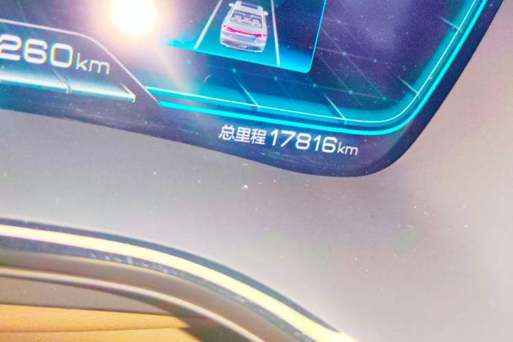 Used BYD Han 2020 DM Four-Wheel Drive Performance Edition Luxury Model Odometer Close Up