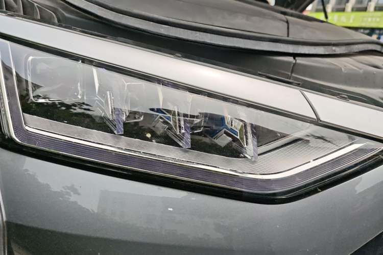 Used BYD Han 2020 DM Four-Wheel Drive Performance Edition Prestige Model Right Front Headlight