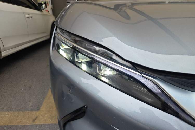 Used BYD Han 2020 EV Long-Range Luxury Model Right Front Headlight