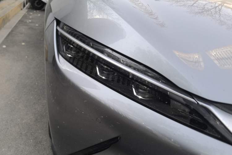Used BYD Han 2020 EV Long-Range Luxury Model Right Front Headlight