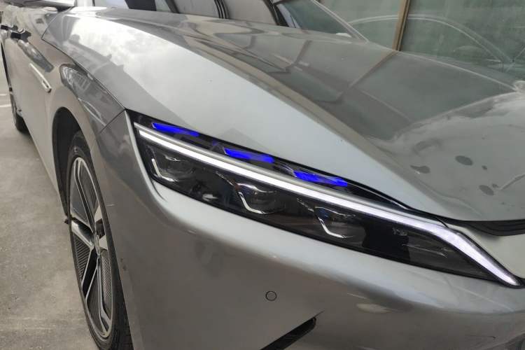 Used BYD Han 2020 EV Long-Range Deluxe Model Right Front Headlight