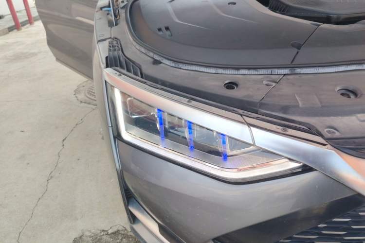 Used BYD Han 2020 DM Four-Wheel Drive Performance Edition Luxury Model Right Front Headlight