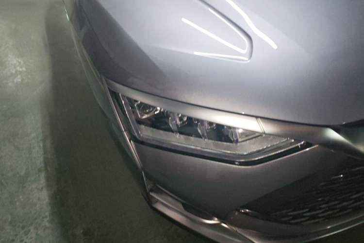 Used BYD Han 2020 DM Four-Wheel Drive Performance Edition Prestige Model Right Front Headlight