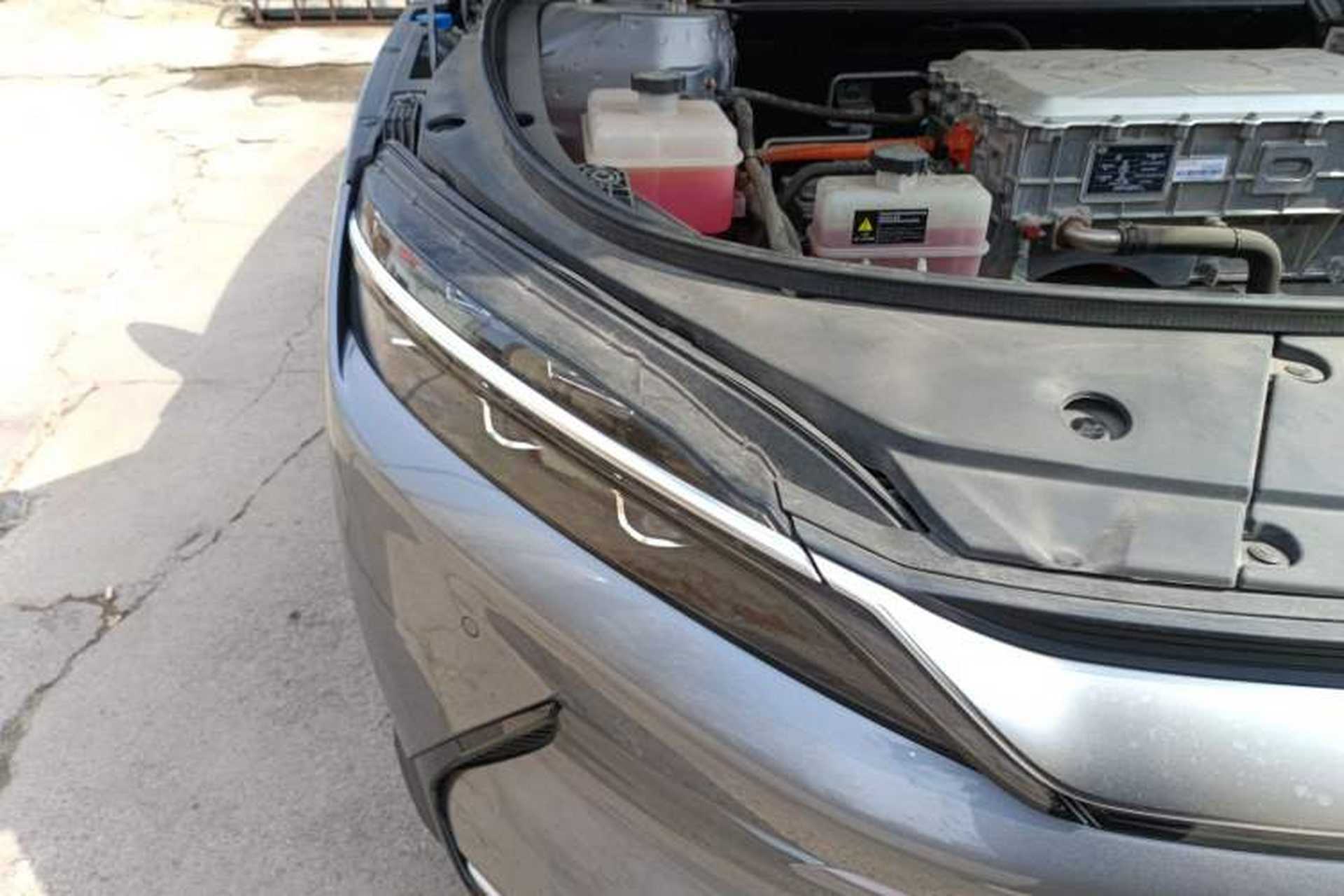 Used BYD Han 2020 EV Long-Range Luxury Model Right Front Headlight