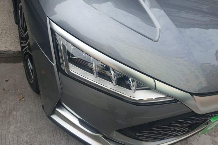 Used BYD Han 2020 DM Four-Wheel Drive Performance Edition Luxury Model Right Front Headlight