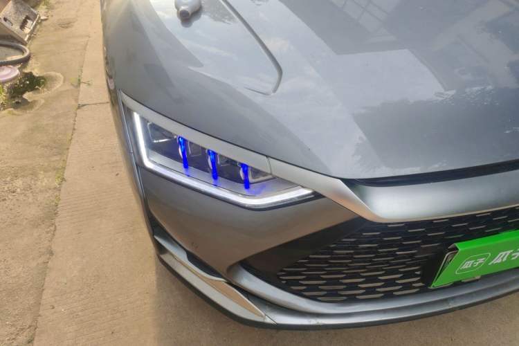 Used BYD Han 2020 DM Four-Wheel Drive Performance Edition Luxury Model Right Front Headlight