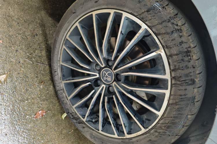 Used BYD Han 2020 EV Long-Range Luxury Model Right Front Wheel Hub