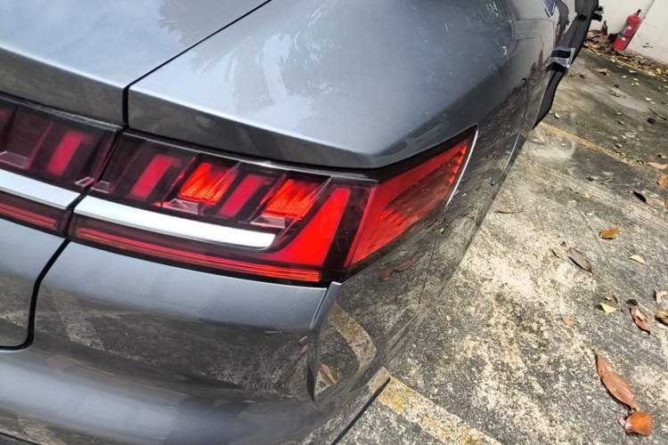Used BYD Han 2020 EV Long-Range Luxury Model Right Rear Taillight