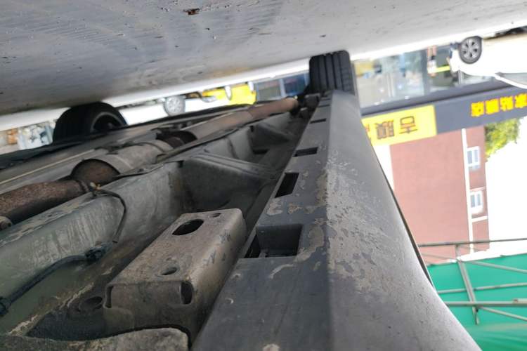 Used BYD Han 2020 DM Four-Wheel Drive Performance Edition Prestige Model Right Side Sill