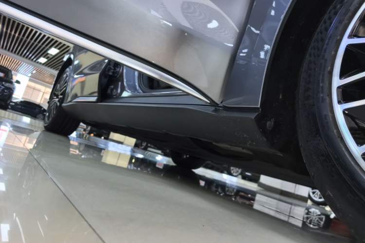 Used BYD Han 2020 EV Long-Range Luxury Model Right Side Sill