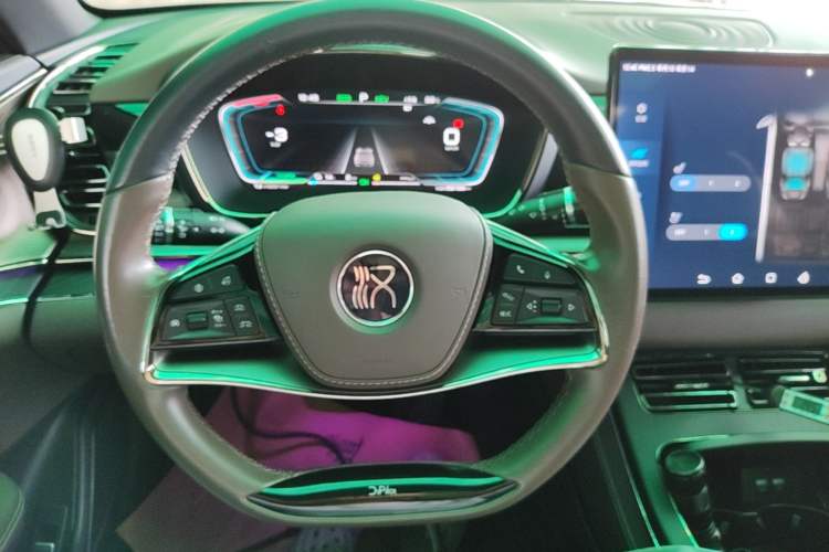 Used BYD Han 2020 DM Four-Wheel Drive Performance Edition Prestige Model Steering Wheel