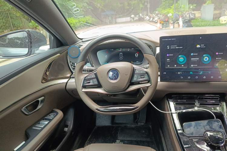 Used BYD Han 2020 DM Four-Wheel Drive Performance Edition Luxury Model Steering Wheel