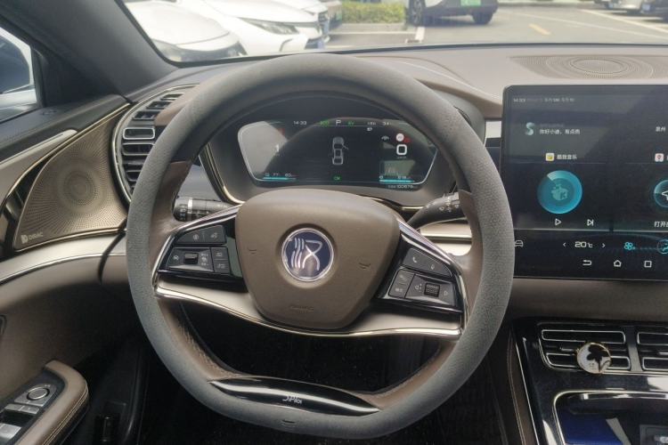 Used BYD Han 2020 DM Four-Wheel Drive Performance Edition Prestige Model Steering Wheel