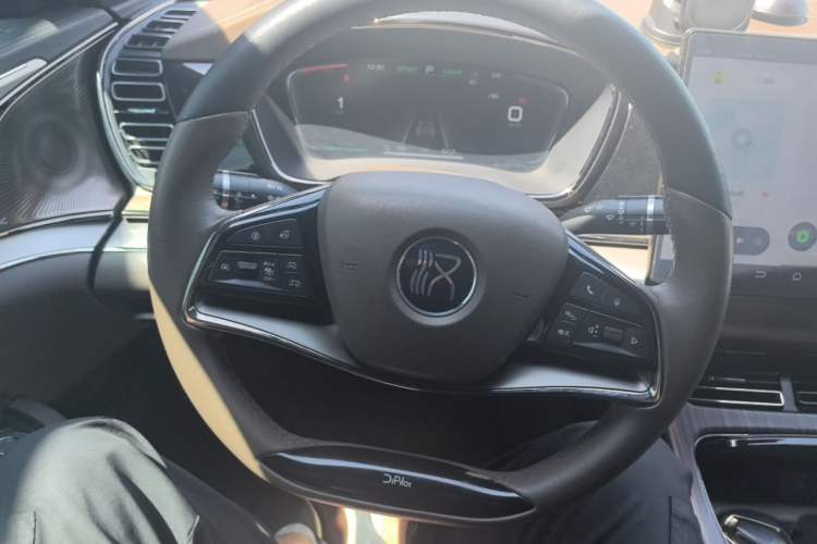 Used BYD Han 2020 EV Long-Range Luxury Model Steering Wheel