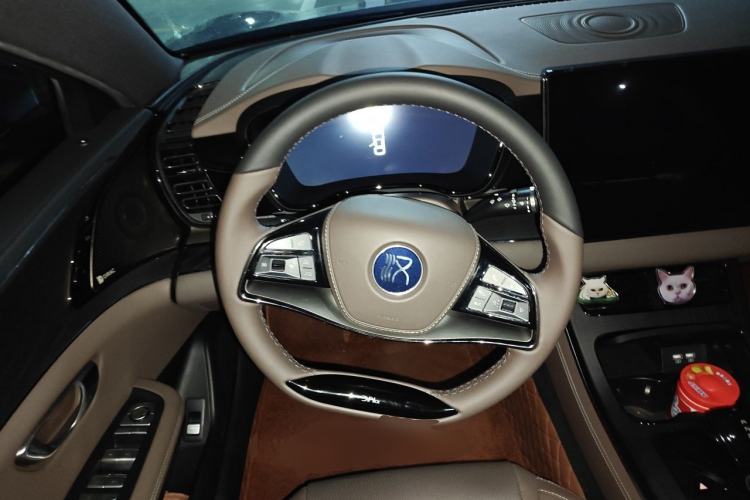Used BYD Han 2020 EV Four-Wheel Drive High-Performance Flagship Model Steering Wheel