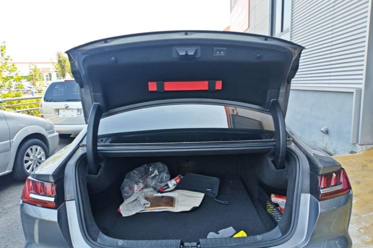 Used BYD Han 2020 DM Four-Wheel Drive Performance Edition Luxury Model Trunk
