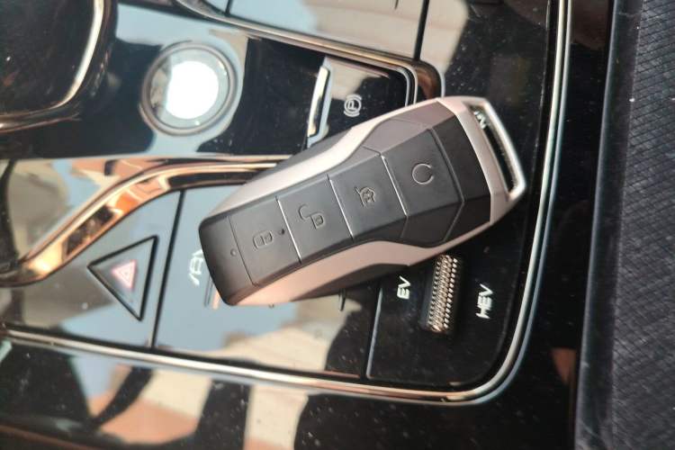Used BYD Han 2020 DM Four-Wheel Drive Performance Edition Luxury Model Vehicle Key