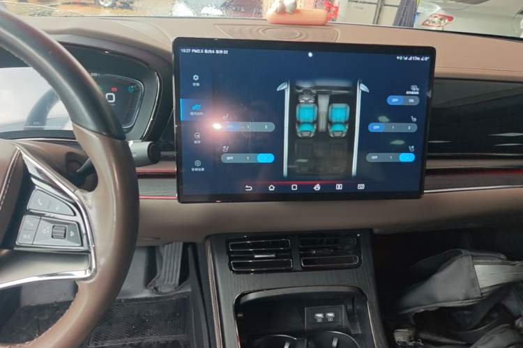 Used BYD Han 2020 EV Long-Range Deluxe Model Audio And AC Panel
