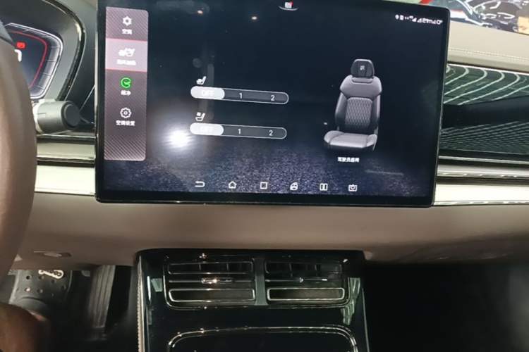 Used BYD Han 2020 EV Long-Range Luxury Model Audio And AC Panel