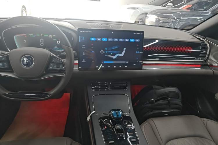 Used BYD Han 2020 EV Long-Range Deluxe Model Audio And AC Panel