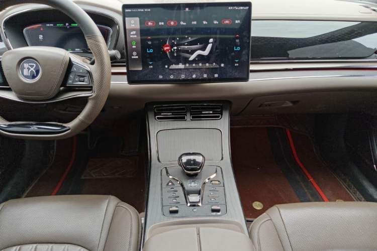 Used BYD Han 2020 EV Long-Range Deluxe Model Audio And AC Panel