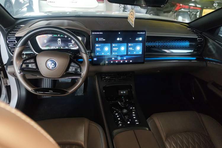Used BYD Han 2020 DM Four-Wheel Drive Performance Edition Prestige Model Audio And AC Panel