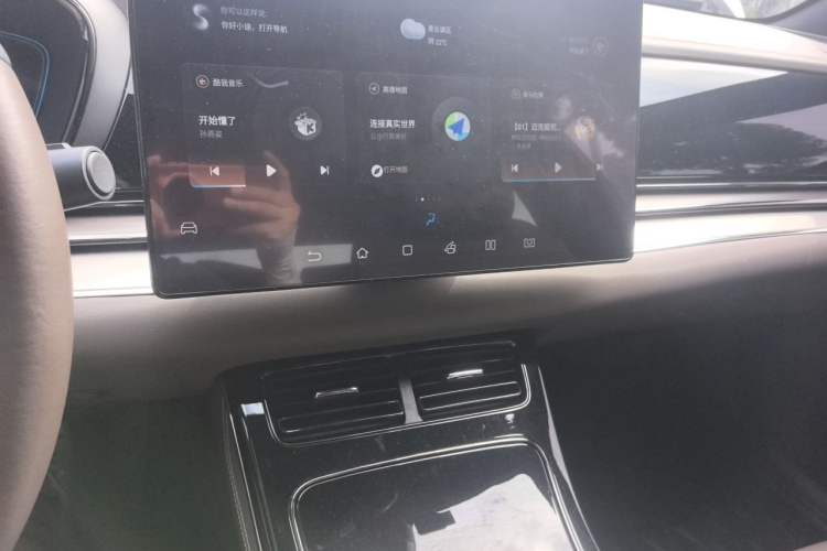 Used BYD Han 2020 DM Four-Wheel Drive Performance Edition Luxury Model Audio And AC Panel