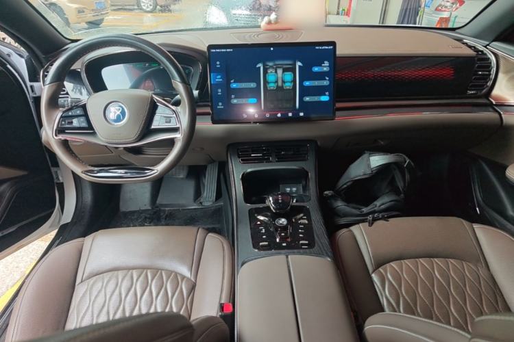 Used BYD Han 2020 EV Long-Range Deluxe Model Center Console