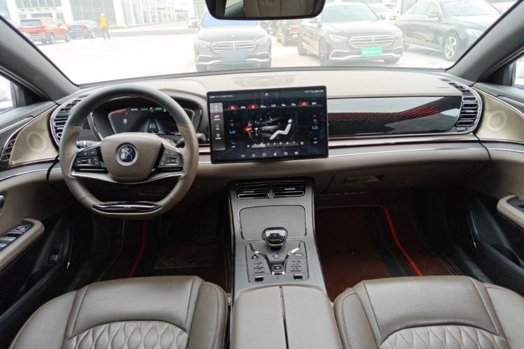 Used BYD Han 2020 EV Long-Range Deluxe Model Center Console