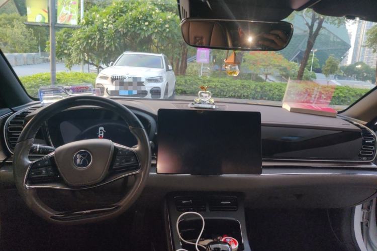 Used BYD Han 2020 EV Long-Range Deluxe Model Center Console
