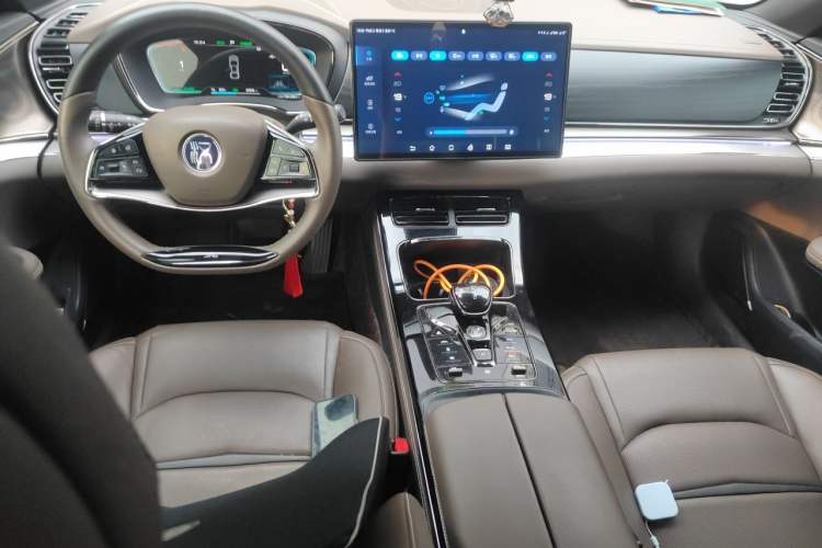 Used BYD Han 2020 EV Long-Range Luxury Model Center Console