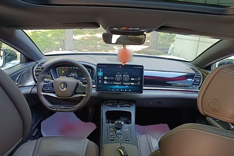 Used BYD Han 2020 EV Long-Range Deluxe Model Center Console