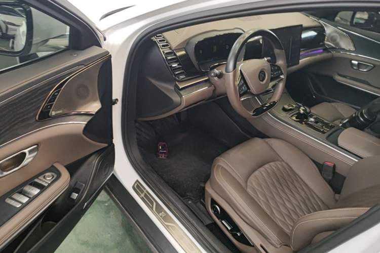 Used BYD Han 2020 DM Four-Wheel Drive Performance Edition Prestige Model Driver Seat