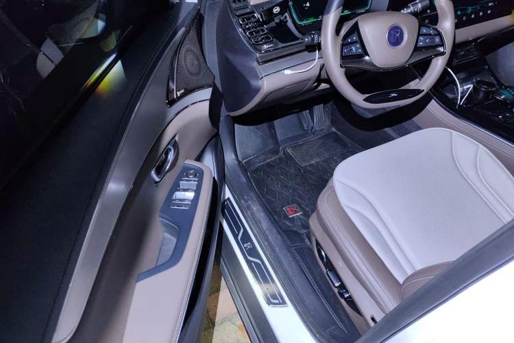 Used BYD Han 2020 DM Four-Wheel Drive Performance Edition Luxury Model Driver Seat