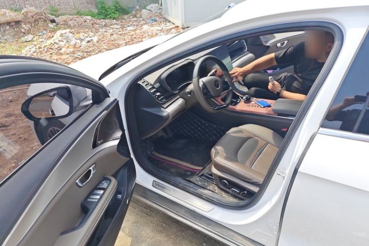 Used BYD Han 2020 EV Long-Range Luxury Model Driver Seat