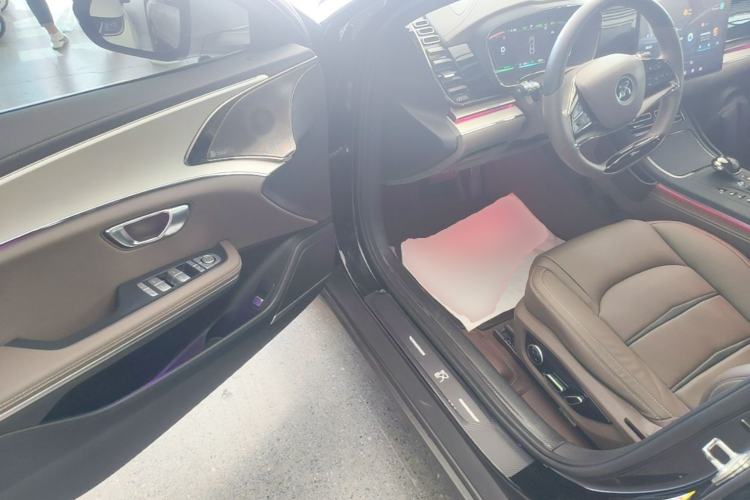 Used BYD Han 2020 EV Long-Range Luxury Model Driver Seat