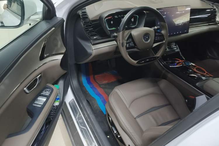 Used BYD Han 2020 EV Long-Range Luxury Model Driver Seat