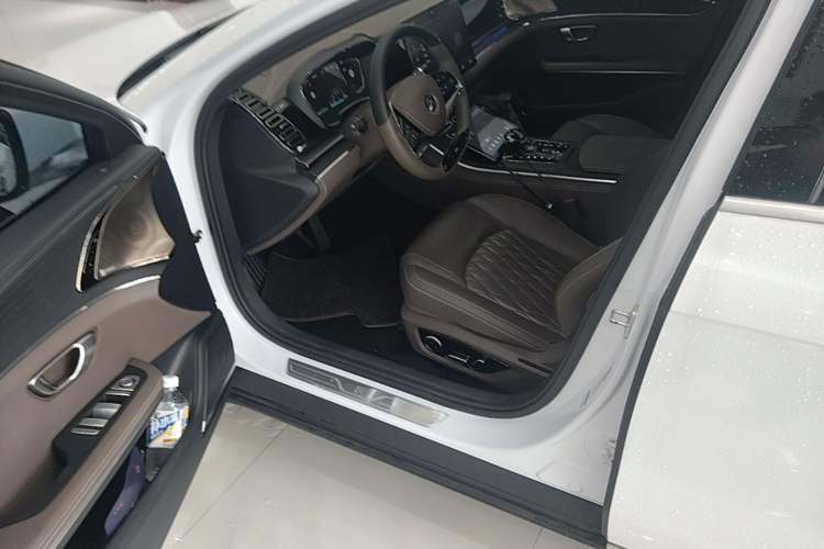 Used BYD Han 2020 EV Long-Range Luxury Model Driver Seat