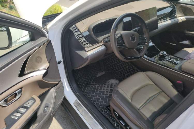 Used BYD Han 2020 EV Long-Range Luxury Model Driver Seat