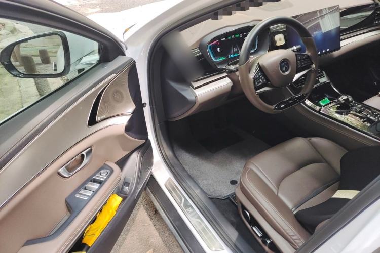 Used BYD Han 2020 EV Long-Range Luxury Model Driver Seat