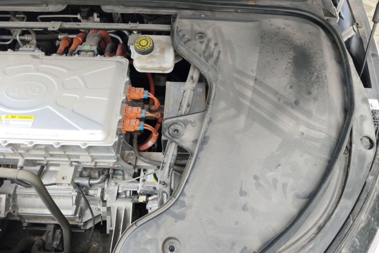 Used BYD Han 2020 EV Long-Range Deluxe Model Engine Bay Left