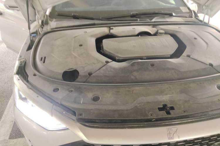 Used BYD Han 2020 DM Four-Wheel Drive Performance Edition Luxury Model Engine Bay Right