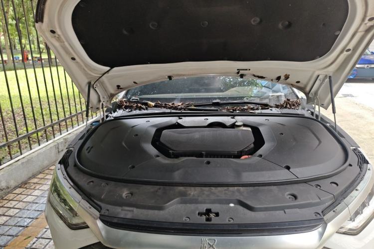Used BYD Han 2020 DM Four-Wheel Drive Performance Edition Prestige Model Engine Bay Right